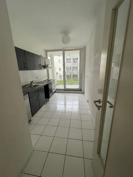 ***2-Zimmer-Wohnung mit Balkon und Einbauküche*** — photo 1